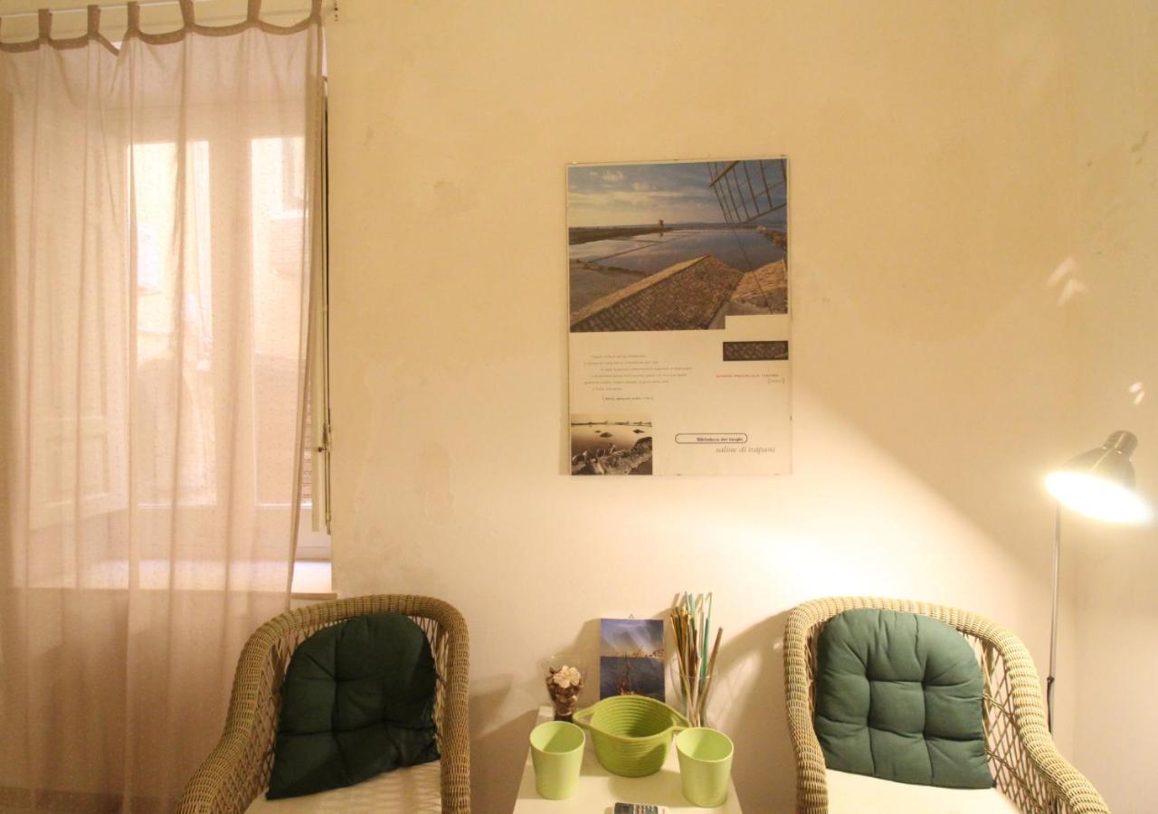**Behind The Cathedral**No'Nonno Apartment Trapani Luaran gambar